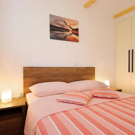 Sonja Apartamento Šilo